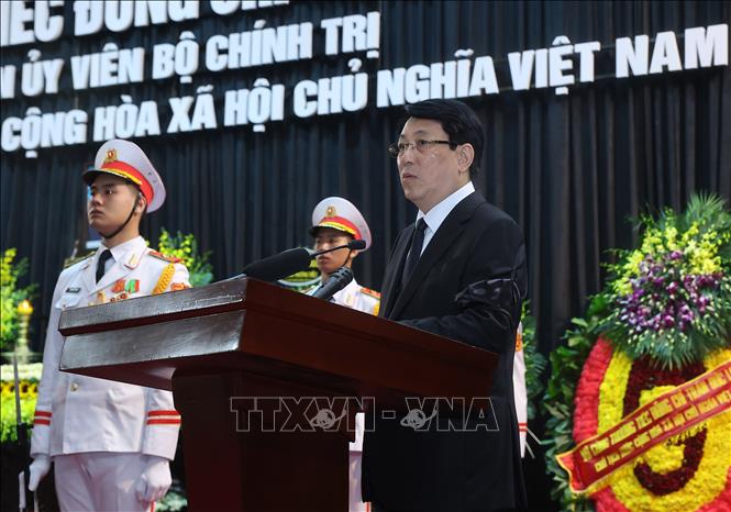Ủy viên Bộ Chính trị, Chủ tịch nước Lương Cường, Trưởng Ban Lễ tang đọc Lời điếu. Ảnh: TTXVN

