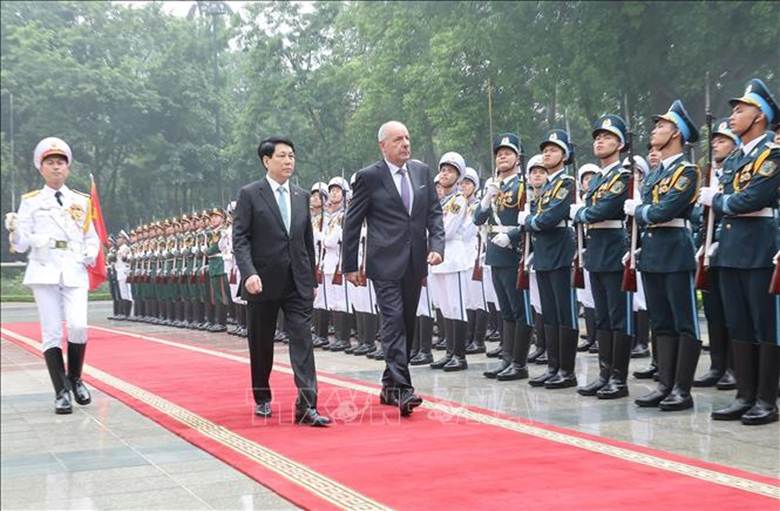 Chủ tịch nước Lương Cường chủ trì lễ đón chính thức Tổng thống Hungary