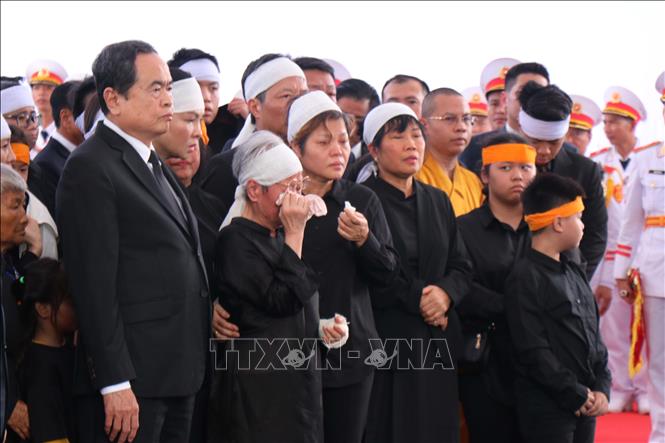 Gia quyến nguyên Chủ tịch nước Trần Đức Lương. Ảnh: Phạm Cường/TTXVN