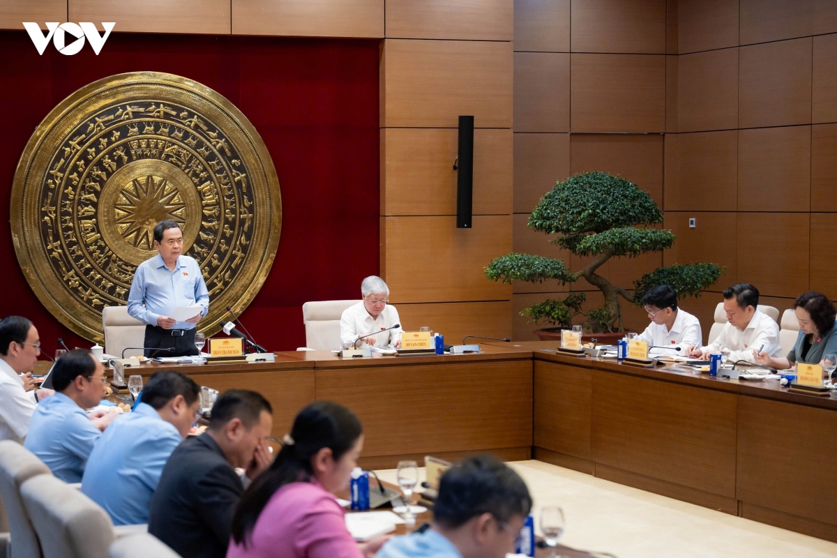 Chủ tịch Quốc hội Trần Thanh Mẫn làm việc với Thường trực Hội đồng Dân tộc.