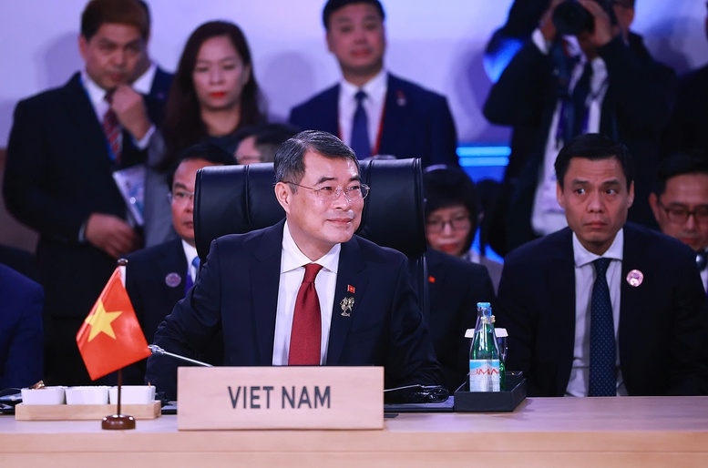 Thủ tướng Lê Minh Hưng khẳng định sự ủng hộ và cam kết hợp tác của Việt Nam với Chủ tịch Philippines và các nước thành viên để hiện thực hóa các ưu tiên, sáng kiến của Philippines trong năm 2026 - Ảnh: VGP/Nhật Bắc

