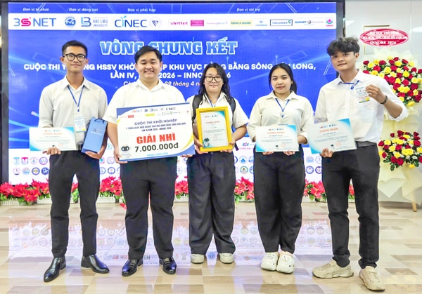 Nhóm sinh viên thực hiện Dự án “SABAY- viên súp bún nước lèo ăn liền” được trao giải Nhì Cuộc thi “Ý tưởng học sinh, sinh viên khởi nghiệp khu vực ĐBSCL”- INNOBE, lần IV năm 2026.


