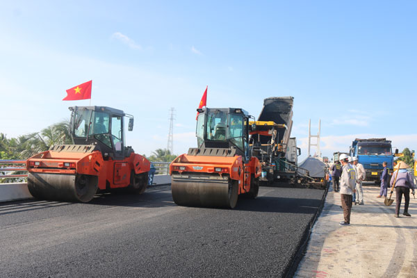 Xây dựng hạ tầng giao thông hiện đại, đồng bộ, liên thông vùng là một trong những ưu tiên đầu tư của tỉnh 5 năm tới.

