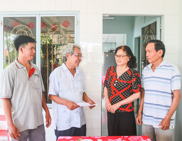 Đẩy mạnh công tác tuyên truyền, lan tỏa việc học và làm theo Bác vào thực tiễn đời sống.

