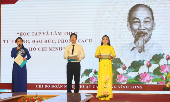 Lan tỏa nét đẹp học và làm theo Bác