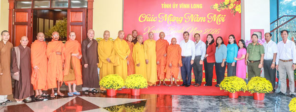 Lãnh đạo tỉnh quan tâm, tạo thuận lợi cho tôn giáo hoạt động ổn định.

