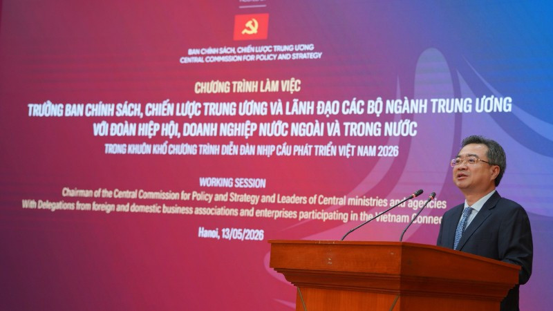 Đồng chí Nguyễn Thanh Nghị, Ủy viên Bộ Chính trị, Bí thư Trung ương Đảng, Trưởng ban Chính sách, chiến lược Trung ương phát biểu khai mạc chương trình. (Ảnh: HẢI ĐĂNG)

