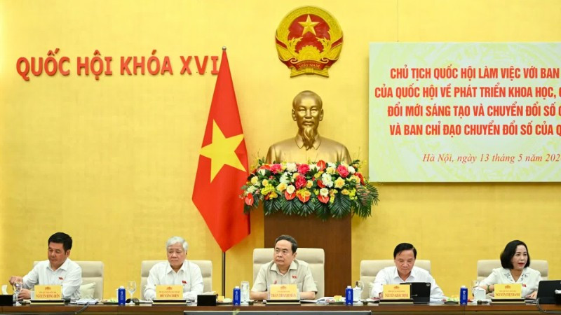 Chủ tịch Quốc hội Trần Thanh Mẫn, các Phó Chủ tịch Quốc hội dự cuộc làm việc. (Ảnh: DUY LINH)
