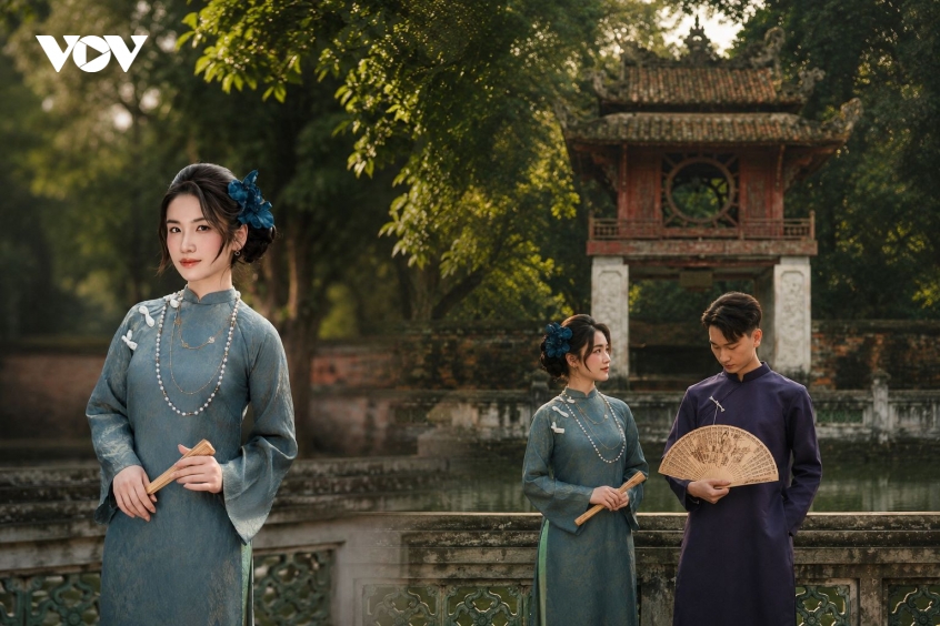 Không gian cổ kính tại Văn Miếu - Quốc Tử Giám trở thành điểm hẹn văn hóa, nhiếp ảnh và trải nghiệm của nhiều bạn trẻ.
