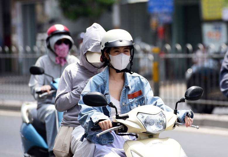 

Thời tiết Nam Bộ ngày nắng nóng, miền Đông chiều tối mưa dông - Ảnh: T.L.