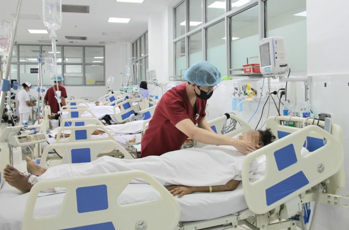 Y tế Vĩnh Long đảm bảo công tác khám chữa bệnh xuyên kỳ nghỉ lễ