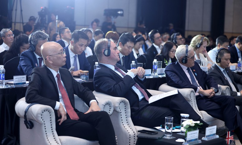 Các đại biểu trong nước và quốc tế dự Diễn đàn - Ảnh: VGP/Đức Tuân

