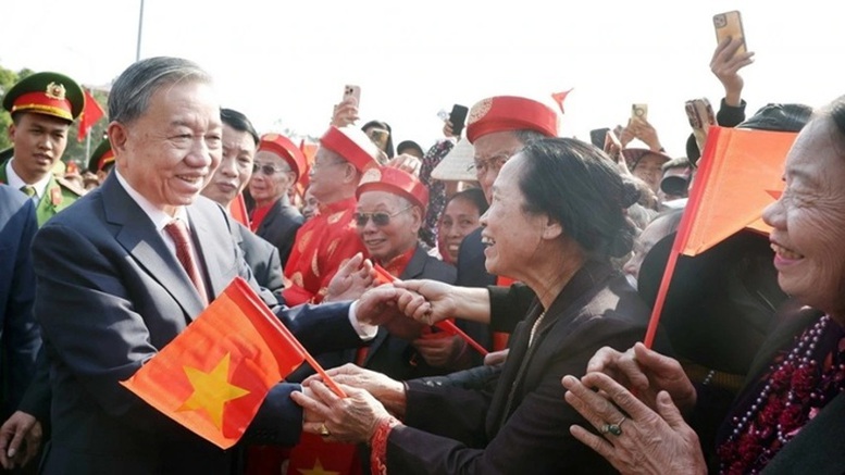 Tổng Bí thư, Chủ tịch nước Tô Lâm nhấn mạnh: Đoàn kết trong giai đoạn mới là biết tôn trọng những khác biệt hợp pháp, chính đáng; giải quyết hài hòa lợi ích; lấy mục tiêu chung của quốc gia- dân tộc làm điểm tương đồng.

