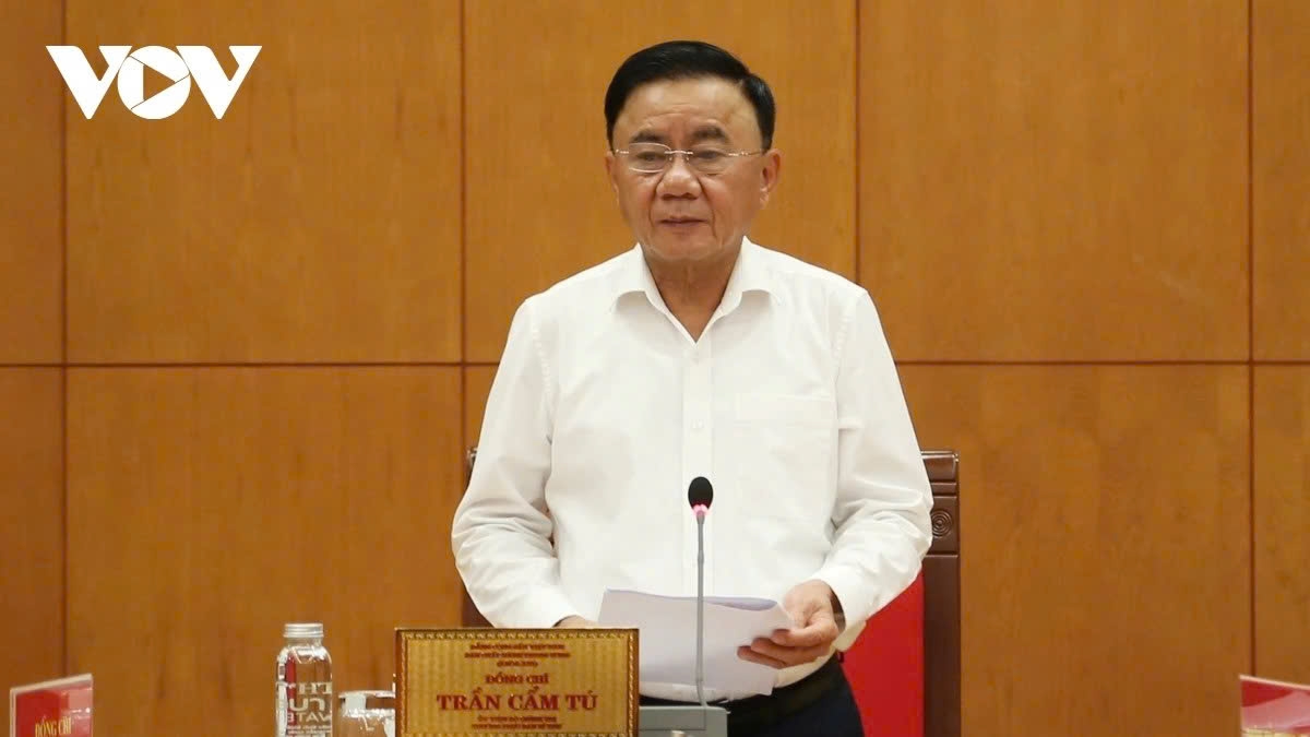 Thường trực Ban Bí thư Trần Cẩm Tú.