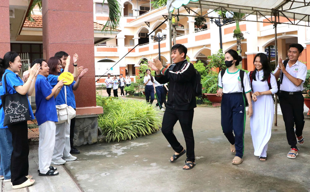 Thí sinh Vĩnh Long hoàn thành kỳ thi trong tâm thế nhẹ nhàng, tự tin.