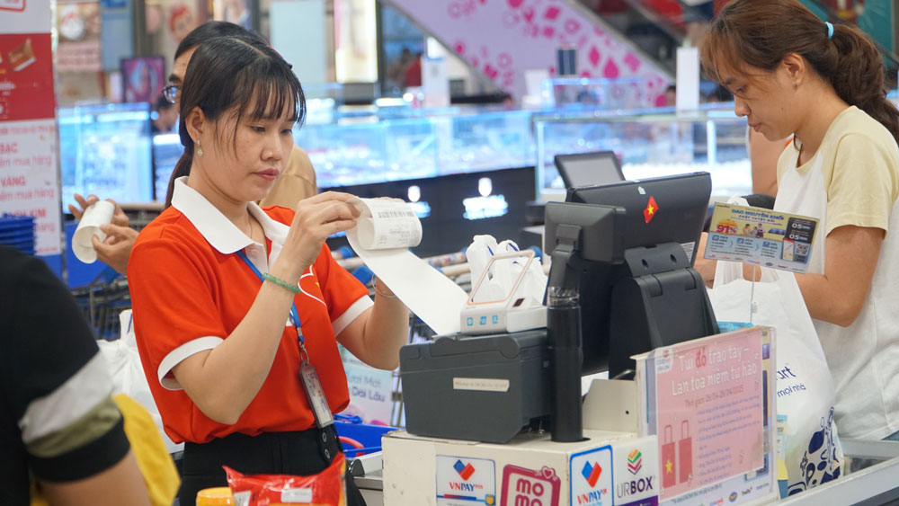 Hóa đơn điện tử giúp hộ kinh doanh lập hóa đơn nhanh chóng, giảm chi phí.