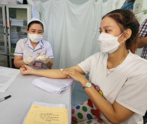 “Loại trừ lây truyền HIV từ mẹ sang con vào năm 2030”