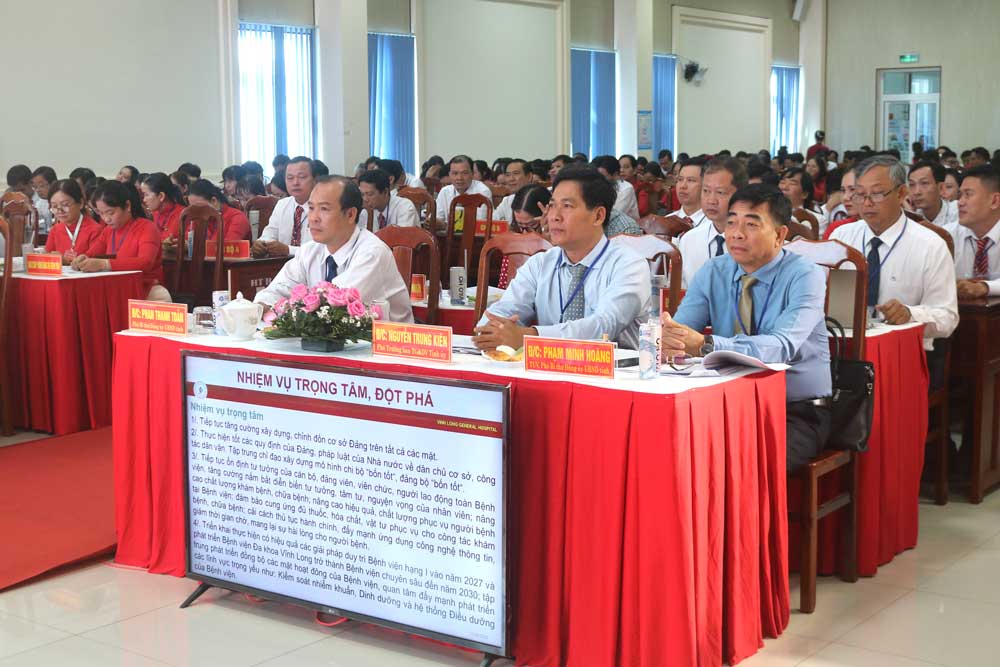 Đảng bộ cơ sở BVĐK Vĩnh Long được Đảng ủy UBND tỉnh chọn làm đại hội điểm chỉ đạo trong toàn Đảng bộ UBND tỉnh.