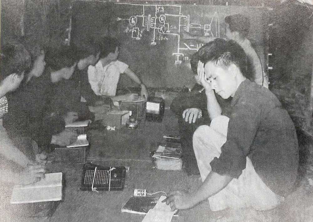 Tập huấn chụp ảnh cho phóng viên (1966). Ảnh chụp lại 