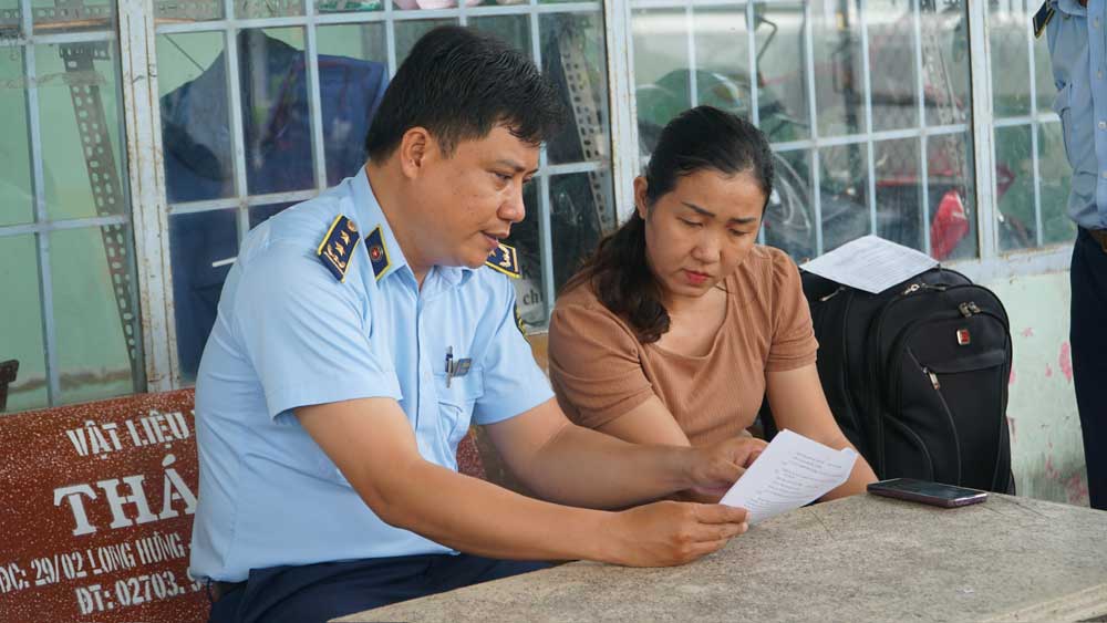 Lực lượng quản lý thị trường tỉnh chú trọng, đẩy mạnh tuyên truyền văn minh thương mại.