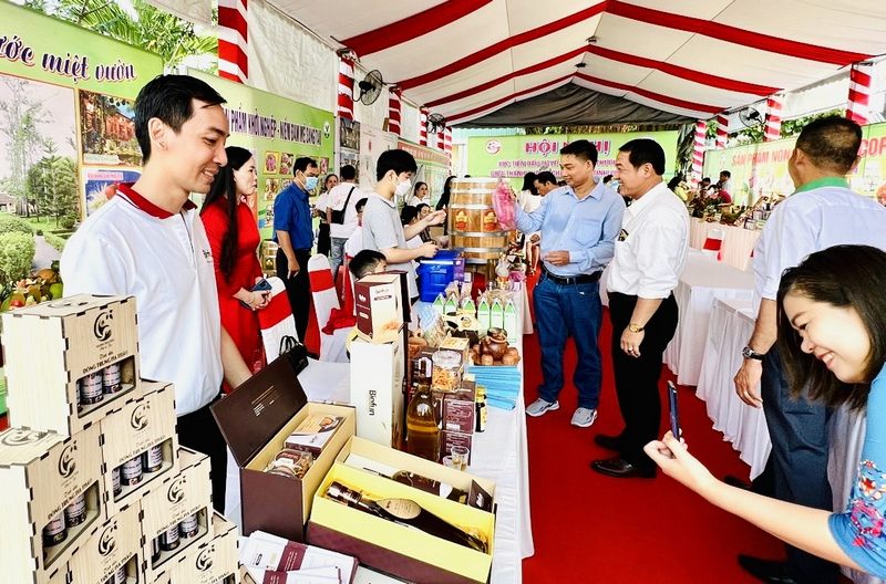 Tăng cường hỗ trợ doanh nghiệp trong xúc tiến thương mại, mở rộng thị trường. Ảnh: Tuyết Hiền