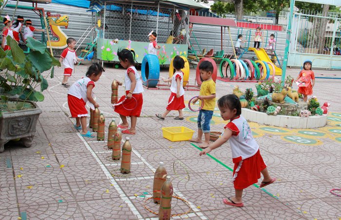 Miễn học phí là điều kiện thuận lợi để các trường mầm non thực hiện phổ cập giáo dục cho trẻ từ 3-5 tuổi.

