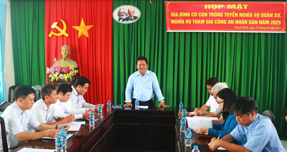 Tổ giám sát làm việc với Đảng ủy, UBND xã Quới Thiện (mới).