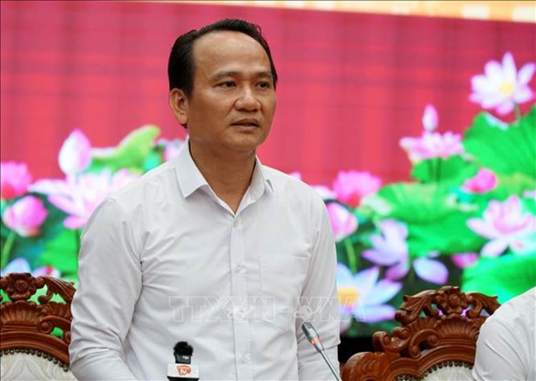 Phó Bí thư Thường trực Thành ủy, Trưởng Ban Chỉ đạo 35 Thành ủy Đà Nẵng Nguyễn Đình Vĩnh phát biểu tại Hội thảo. 
