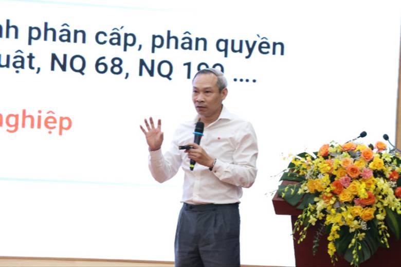 Ông Phan Đức Hiếu, Ủy viên chuyên trách, Ủy ban Kinh tế và Tài chính Quốc hội.

