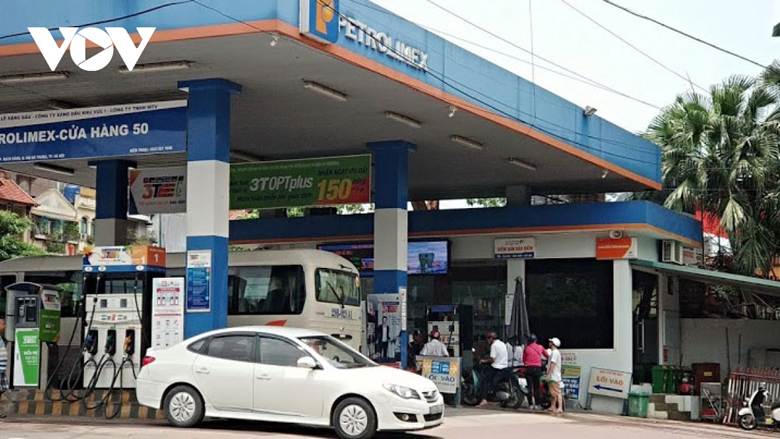 
Giá xăng dầu được điều chỉnh tăng từ 15h00 chiều 26/6