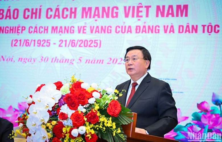 
Theo đồng chí Nguyễn Xuân Thắng, với cách tiếp cận khách quan, nhiều chiều, báo chí đã phản ánh trung thực, sinh động đời sống xã hội trên mọi miền đất nước.