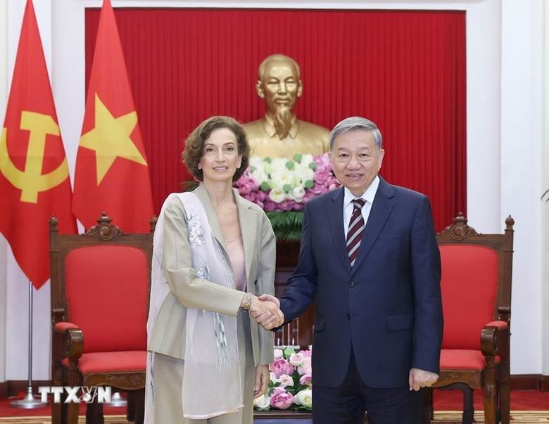 
Tổng Bí thư Tô Lâm tiếp bà Audrey Azoulay, Tổng Giám đốc Tổ chức Giáo dục, Khoa học và Văn hóa của Liên hợp quốc (UNESCO). Nguồn: TTXVN