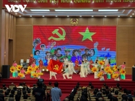 Không khí rộn ràng trước giờ công bố sáp nhập đơn vị hành chính trên cả nước