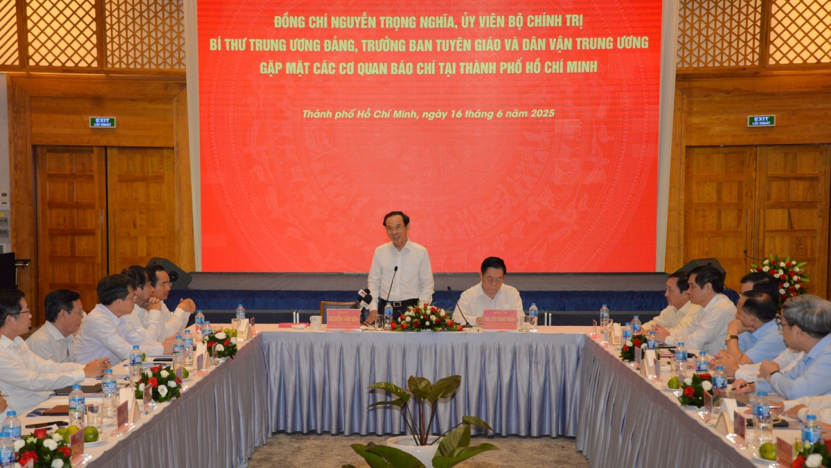 Bí thư Thành ủy Nguyễn Văn Nên phát biểu