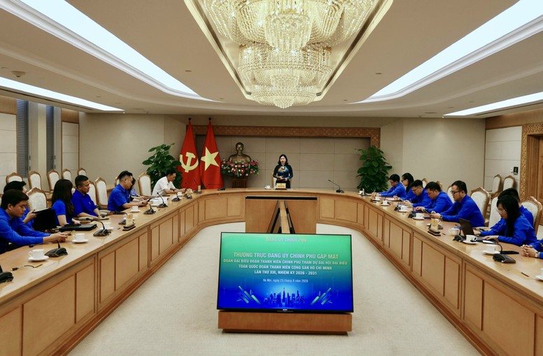 Quang cảnh buổi làm việc, giao nhiệm vụ cho Đoàn đại biểu Đoàn Thanh niên Chính phủ tham dự Đại hội đại biểu toàn quốc Đoàn TNCS Hồ Chí Minh lần thứ XIII, nhiệm kỳ 2026-2031 - Ảnh: VGP/Lan Anh

