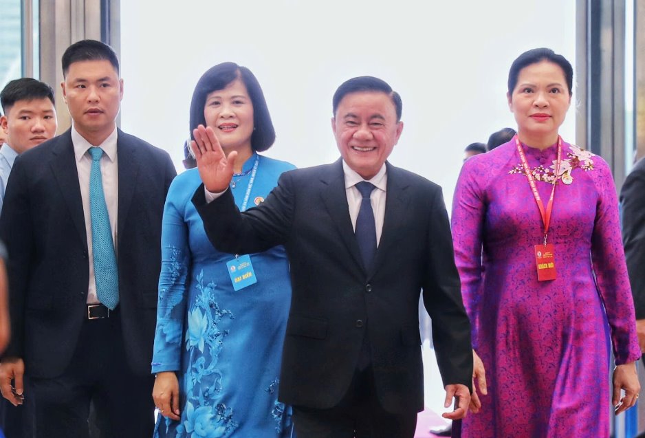 Ủy viên Bộ Chính trị, Thường trực Ban Bí thư Trần Cẩm Tú tới dự Đại hội. Ảnh: Tô Thế