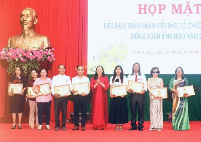 Tăng cường kết nối và phát huy vai trò của kiều bào