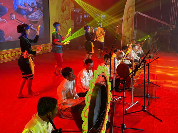 Dàn nhạc Mahori.

