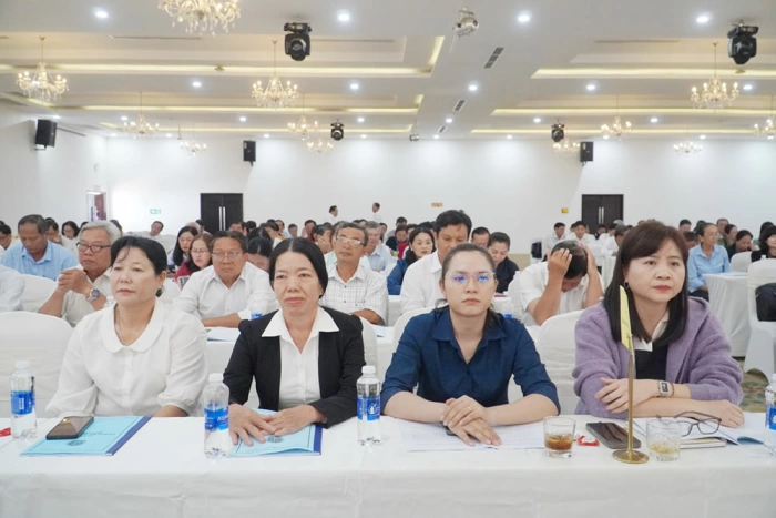 Tập huấn nghiệp vụ cho hơn 400 Hội thẩm Tòa án nhân dân hai cấp tỉnh Vĩnh Long