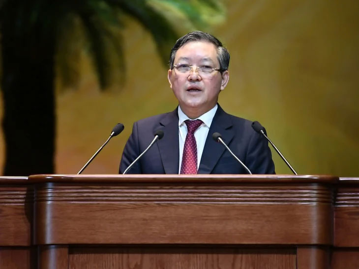Chủ tịch Hội Nông dân Việt Nam Lương Quốc Đoàn điều hành bầu Đoàn Chủ tịch, Đoàn Thư ký, Ban Thẩm tra tư cách đại biểu đại hội - Ảnh: NAM TRẦN