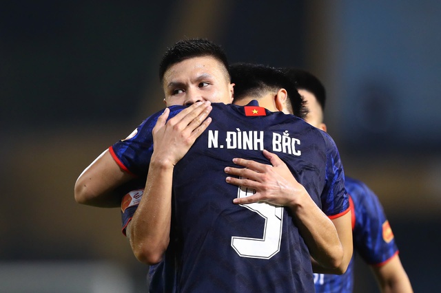 Quang Hải và Đình Bắc được CLB CAHN bật đèn xanh thi đấu tại AFF Cup 2026.

ảnh: Minh Tú

