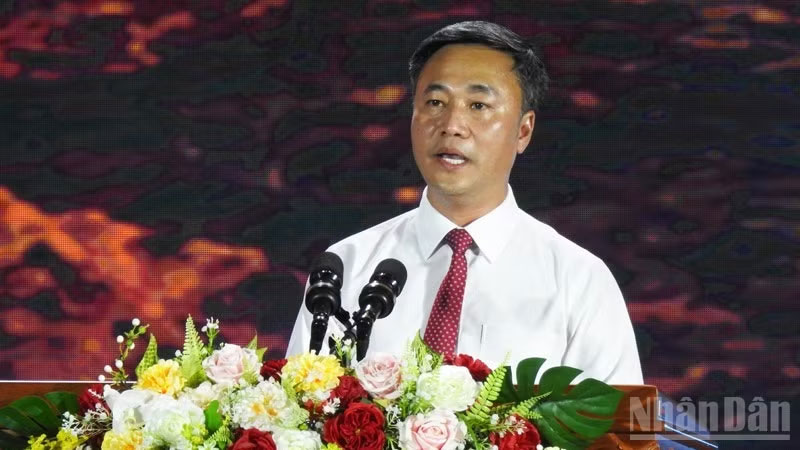 Chủ tịch Ủy ban nhân dân tỉnh Khánh Hòa Nguyễn Việt Hùng phát biểu khai mạc Ngày hội.