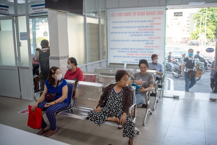 Khám chữa bệnh vào ngày nghỉ vẫn có thể được hưởng BHYT nếu cơ sở y tế có triển khai khám BHYT ngoài giờ và người bệnh thực hiện đúng thủ tục cần thiết

