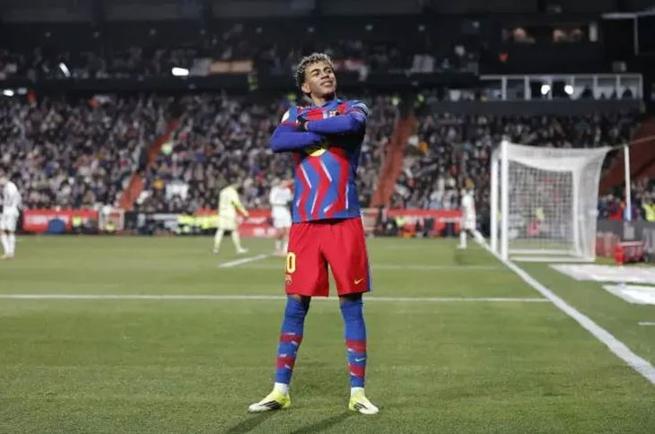 Yamal đánh bại Mbappe giành danh hiệu Cầu thủ xuất sắc nhất La Liga mùa giải 2025-2026 - Ảnh: Marca