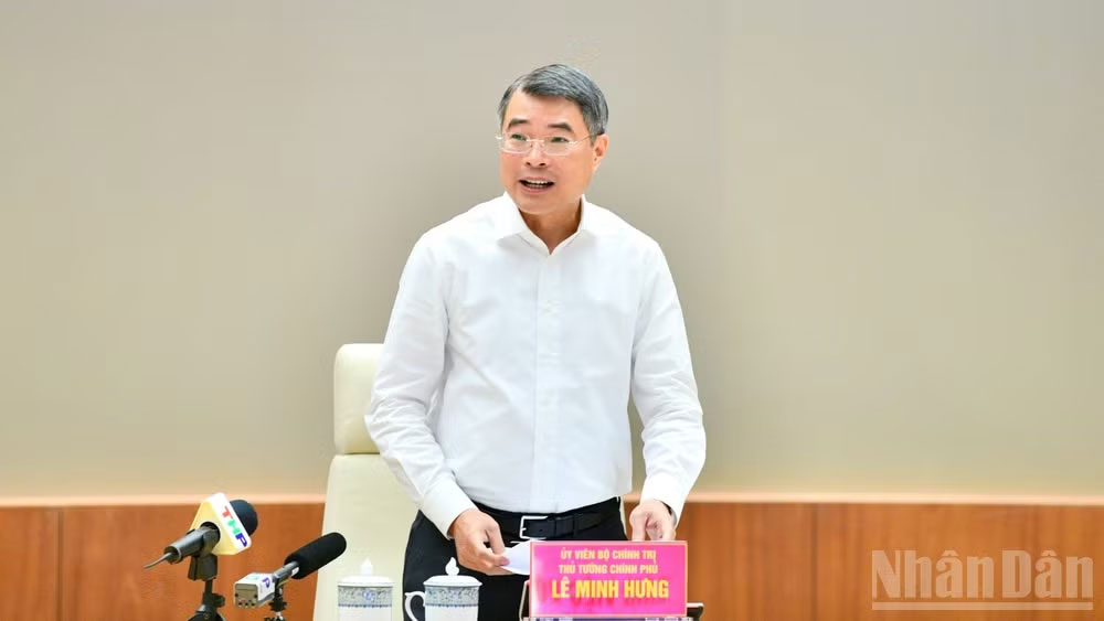 Thủ tướng Lê Minh Hưng chỉ đạo nhiều giải pháp quan trọng để các địa phương triển khai các dự án nhà ở cho thuê quy mô lớn. (Ảnh: THANH GIANG)
