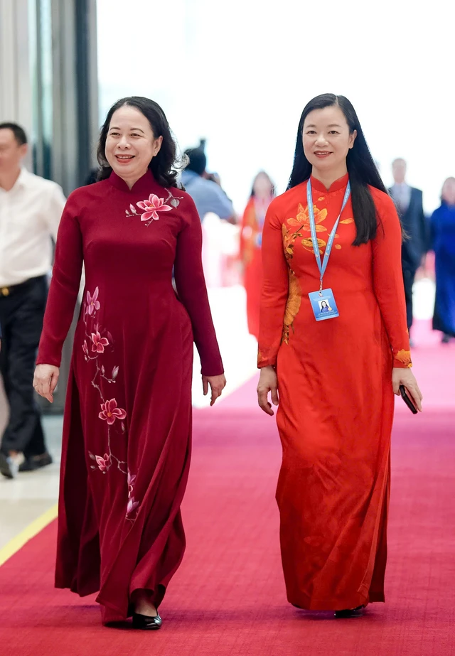 Phó chủ tịch nước Võ Thị Ánh Xuân tới dự đại hội - Ảnh: NAM TRẦN