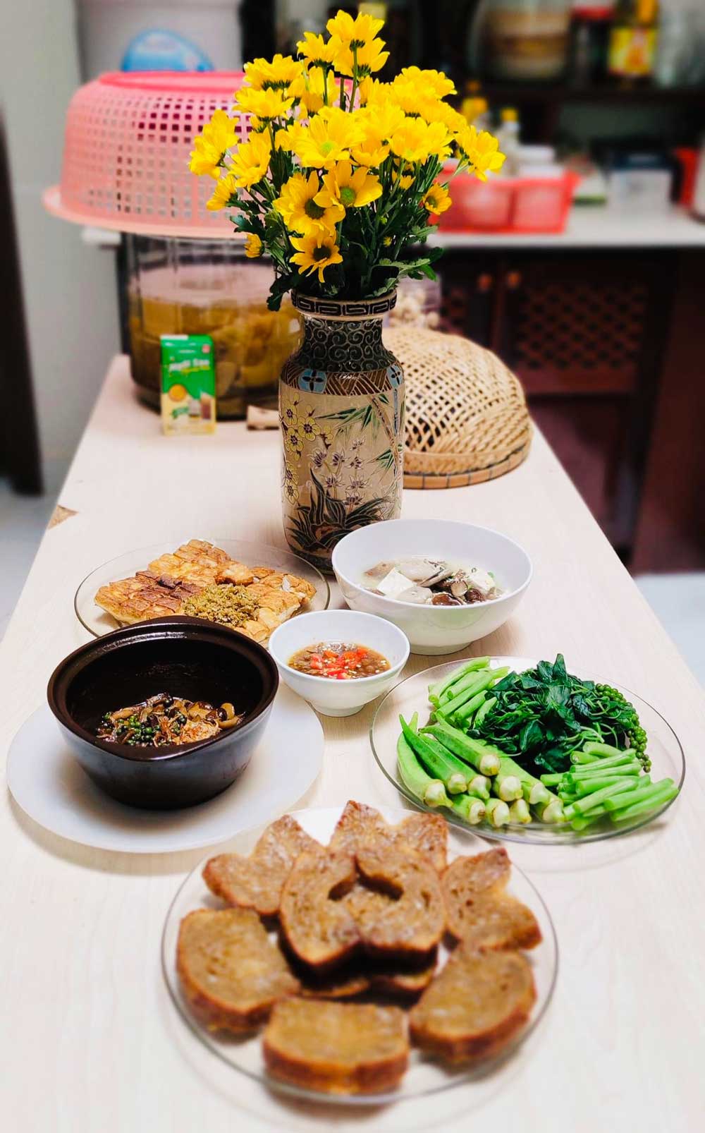 Bữa cơm gia đình đa dạng và tùy theo sở thích, khẩu vị của từng gia đình. 
