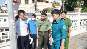 Cạm bẫy “tín dụng đen”