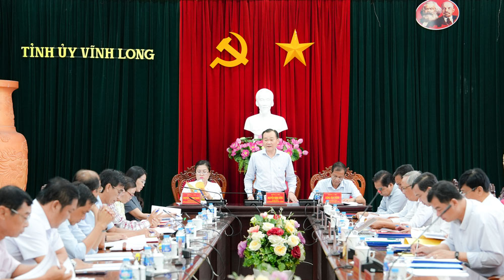 Tổ Công tác số 3 thẩm định văn kiện Đại hội Đảng bộ các phường.