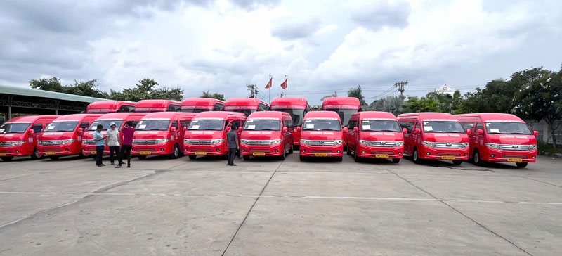 Phương tiện sẵn sàng đưa đón cán bộ, công chức, viên chức tại Trung tâm Hành chính công Bến Tre (cũ). Ảnh: CTV